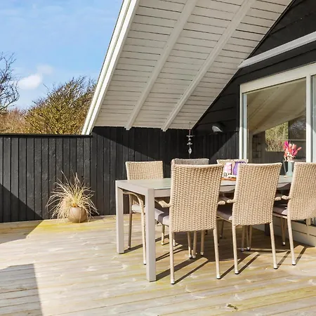 Holiday home 3 Bedroom Beautiful In Vestervig