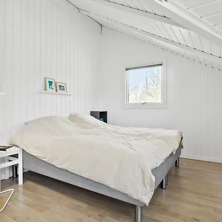 Holiday home 3 Bedroom Beautiful In Vestervig